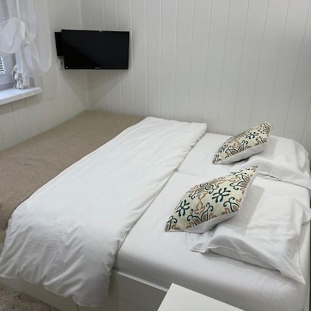 Cosy Apartmant In Hodonin Apartment ภายนอก รูปภาพ