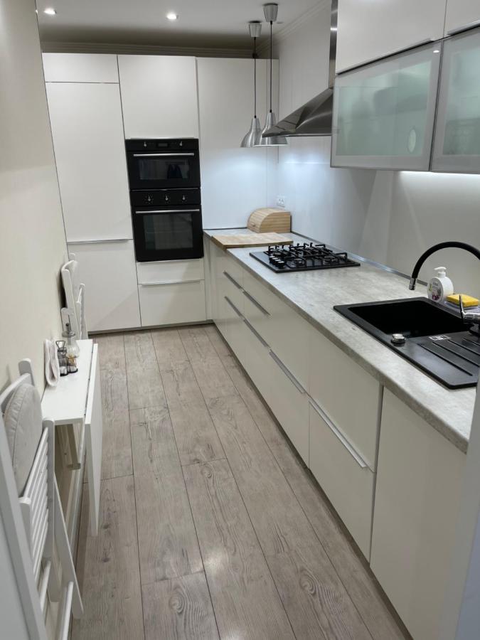 Cosy Apartmant In Hodonin Apartment ภายนอก รูปภาพ