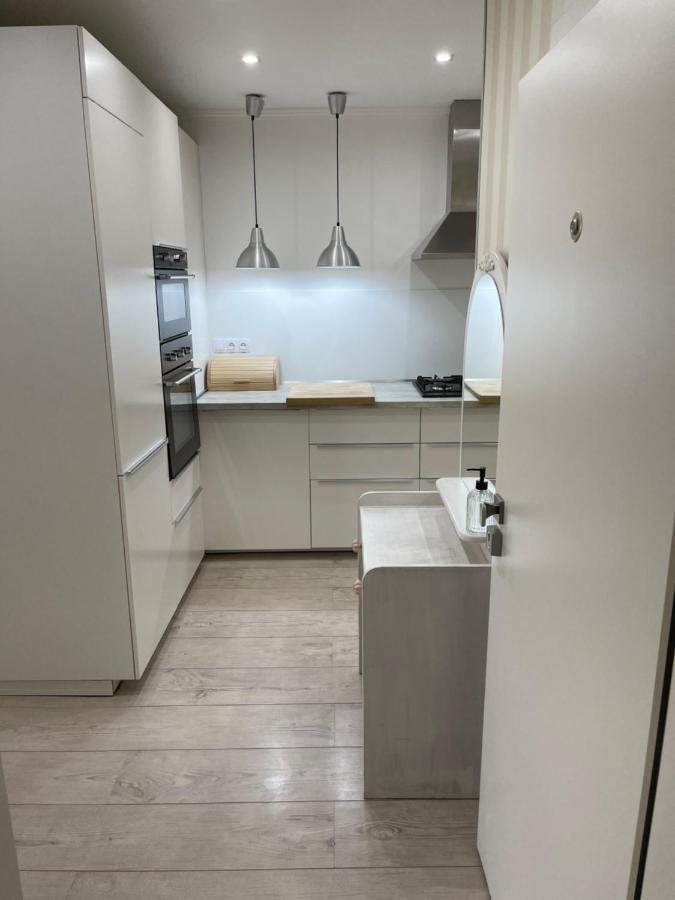 Cosy Apartmant In Hodonin Apartment ภายนอก รูปภาพ