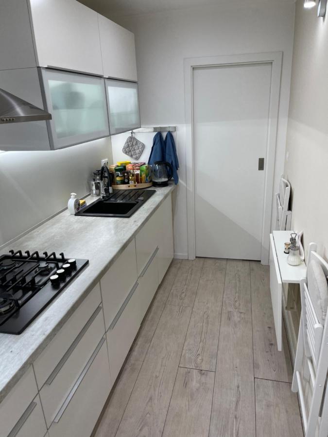 Cosy Apartmant In Hodonin Apartment ภายนอก รูปภาพ