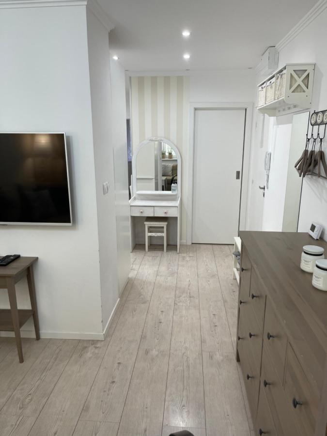 Cosy Apartmant In Hodonin Apartment ภายนอก รูปภาพ