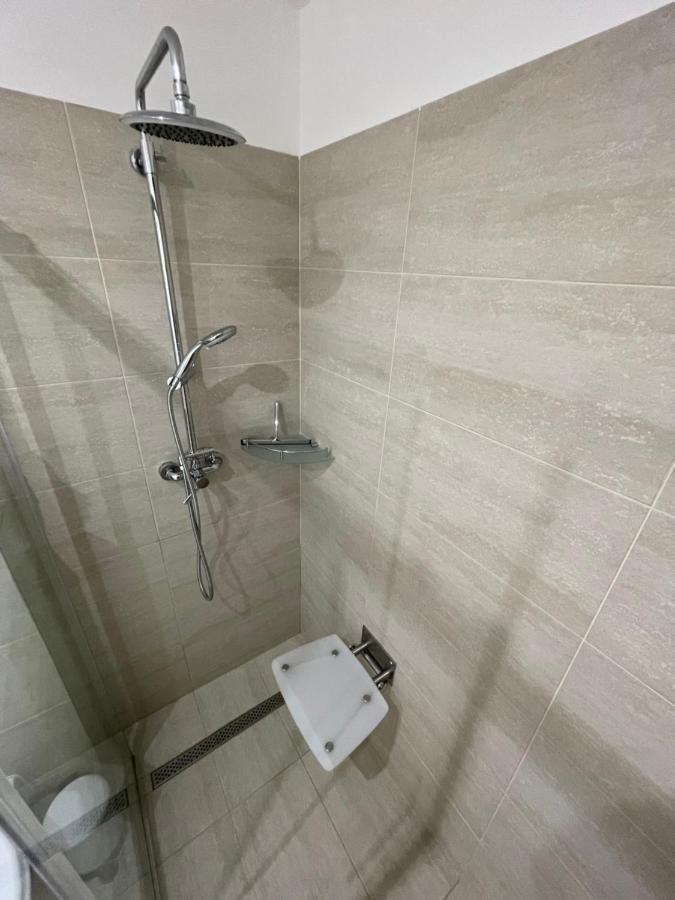 Cosy Apartmant In Hodonin Apartment ภายนอก รูปภาพ